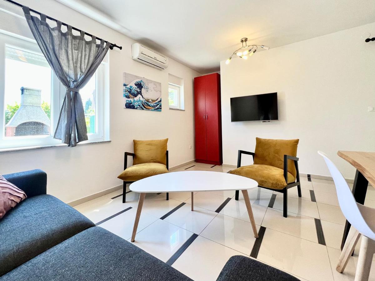 B88 Apartments - Vila Palma Sveti Filip i Jakov Zewnętrze zdjęcie